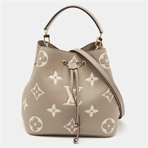 small cream louis vuitton bag|louis vuitton cream shoulder bag.